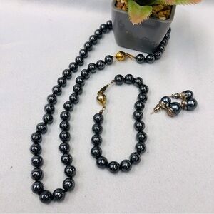 Vintage Black Luster Set Necklace Bracelet Earrings